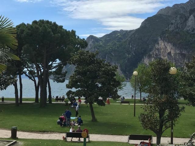 Appartement Balcone Sul Lago Riva del Garda Bagian luar foto